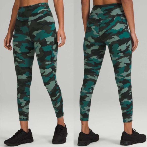 NWT Lululemon Base Pace HR Camo Tight 25” Size 16. - Picture 1 of 12